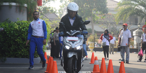 MPM Kembali Kampanyekan Cari_Aman Lewat Honda Safety Riding Kelana Kota Surabaya