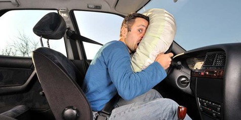 Mobil Tanpa Airbag dan Tak Pakai Seatbelt, Tubuh Bisa Melayang Saat Kecelakaan