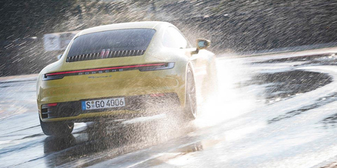 Libas Jalan Basah, Porsche 911 Baru Dibekali Fitur Anti-Aquaplaning