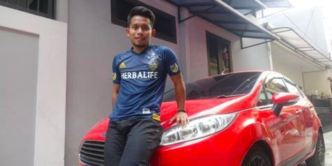 Mengintip Tunggangan 5 Pemain Sepak Bola Indonesia, Tak Melulu Mewah
