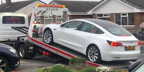 Baru Sebulan Dibeli, Setir Mobil Tesla Model 3 Copot