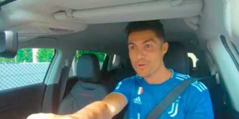 Cristiano Ronaldo dan Pemain Juventus Lainnya Asyik Jajal Mobil Jeep Baru