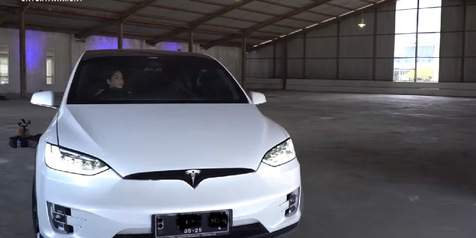 Raffi Ahmad Ingin Beli Tesla Model X, Tapi Ada Syarat yang Bikin Bingung