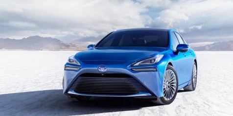 Sedan Toyota Berbahan Bakar Hidrogen Bertampang Lexus Dijual Mulai Desember 2020