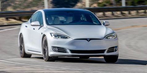 Bukan Pakai Uang, Elon Musk Bilang Beli Tesla Kemungkinan Bisa Pakai Ini