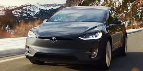 Desain Setir Mobil Tesla Terancam Status Ilegal