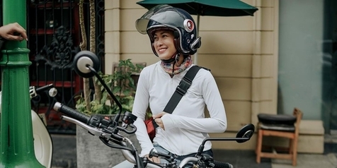5 Potret Prisia Nasution saat Motoran Ini Bikin Netizen Terpesona oleh Senyumnya