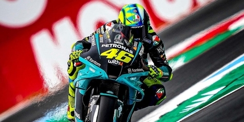Valentino Rossi Pensiun dari MotoGP, Mengaku Sedih Tak Bisa Raih Gelar ke-10
