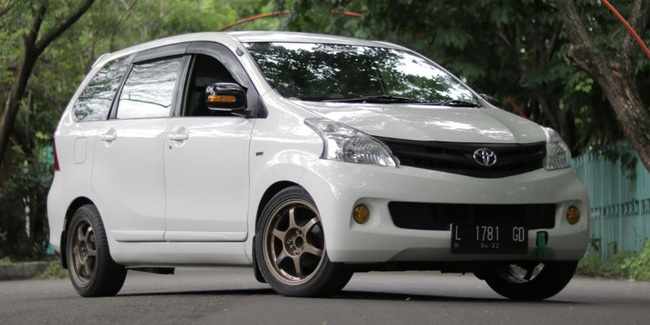 Modifikasi Avanza Berkonsep Simple Racing Otosia Com