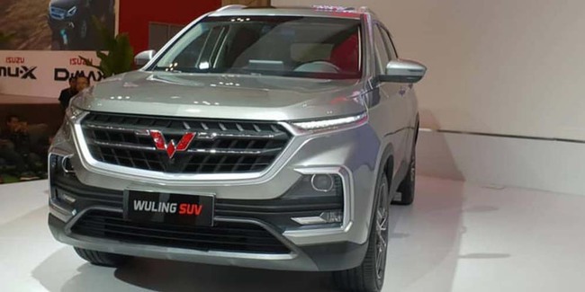 Melantai di GIIAS 2018 Wuling SUV Ditemani Mobil Listrik 