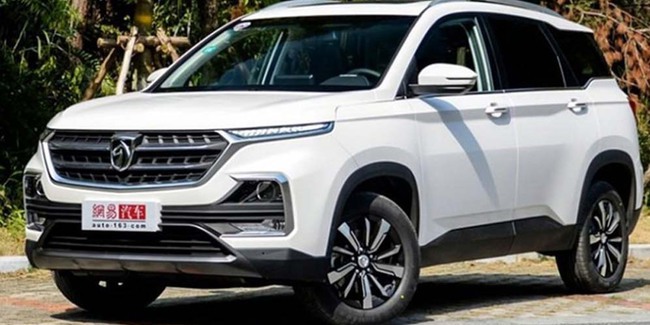 Sama Sama Berbasis Baojun 530 Apa Beda Wuling Almaz dan 