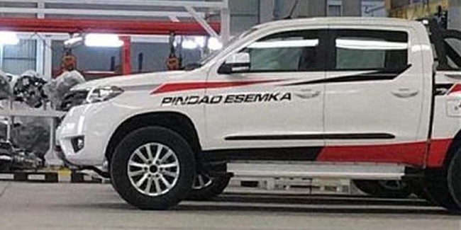 Jadi Mobil Listrik  Pickup Esemka  Digarap Pindad Otosia com