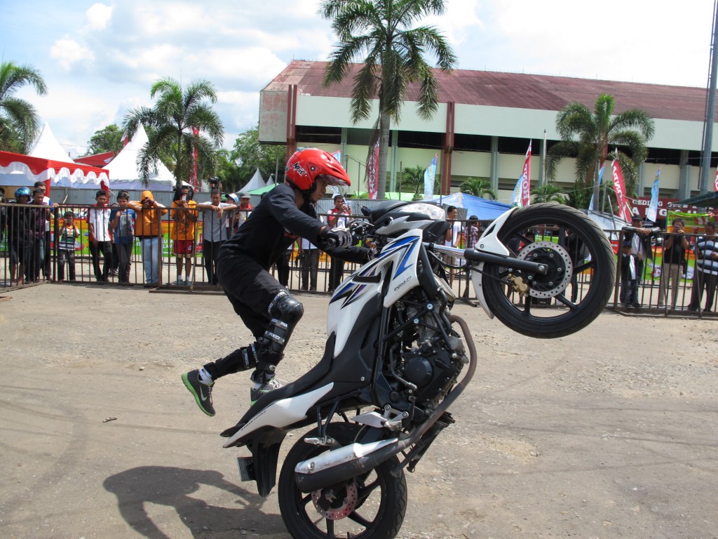 Kelebihan Honda Cb 150r Streetfire Buat Freestyle Merdekacom