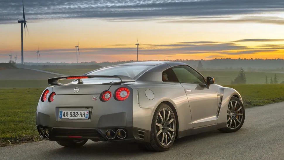 Nissan GT-R Gentleman Edition