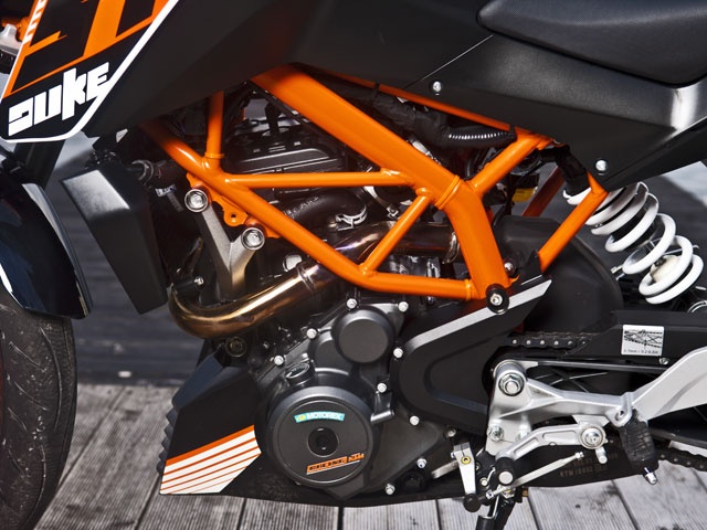 KTM Duke 390 2013 - Engine