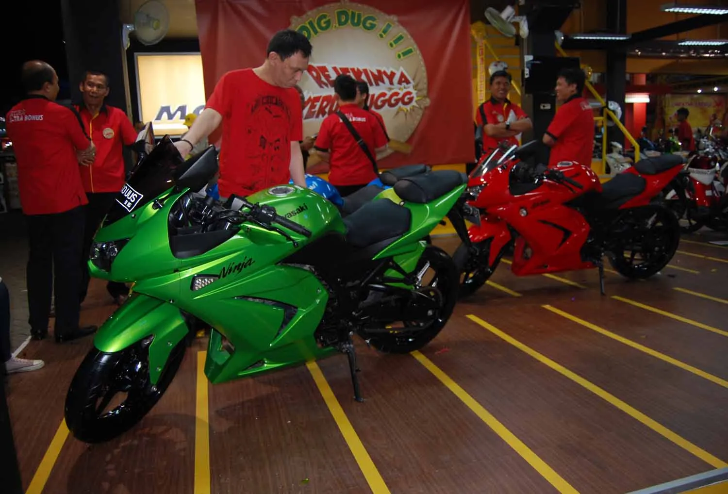Penjualan Motor PRJ 2013