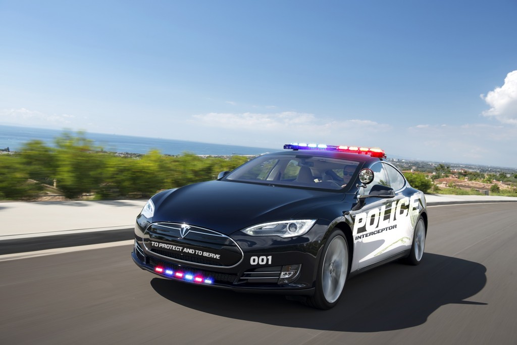 Tesla  Model S Gampang Terbakar  Malah Jadi Mobil  Polisi 