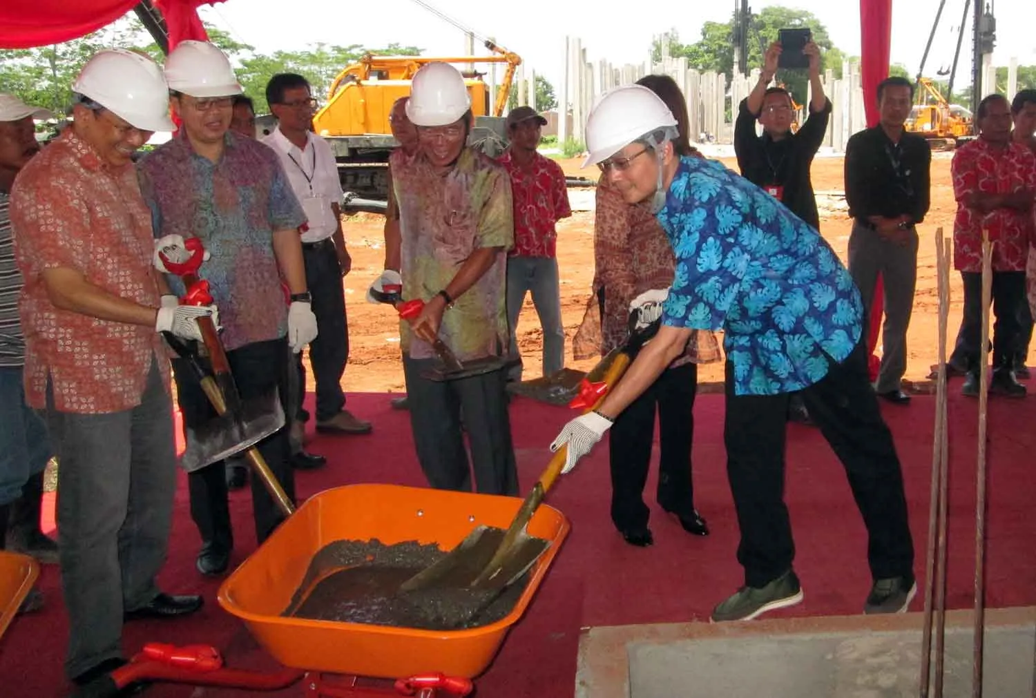Peresmian ground breaking Technomart