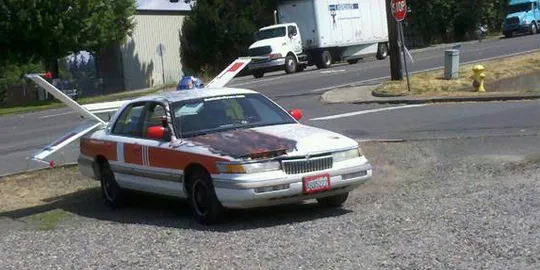 Parkiran mobil jet
