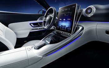 layar LCD resolusi tinggi 12,3 inci kluster instrumen (Mercedes-Benz Indonesia)