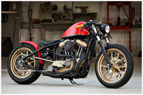 HD Sportsters 2003 Custom, Hollywood 'Banget'  Otosia.com