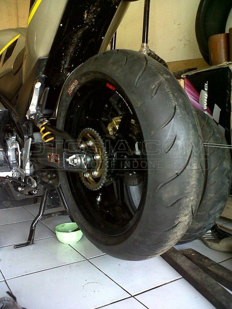  Modifikasi Yamaha Vixion Model Aprilia RS 125 Otosia com