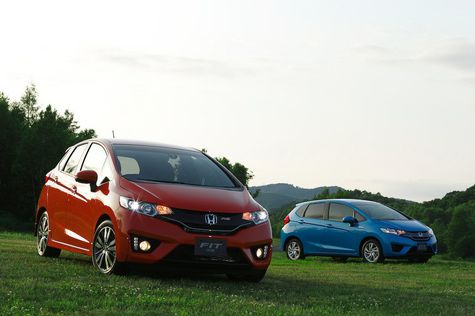 Mobil Honda Jazz Terbaru 2020 Dan Harga 4 Harga Honda Jazz dan Spesifikasi Lengkap Februari 2020 