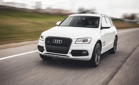 8 Pilihan Mobil 4wd Tangguh Dan Macho Otosia Com
