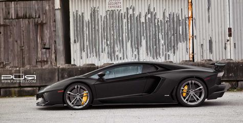 Jubah Hitam Lambo Aventador Ala Pesawat Jet!  Otosia.com