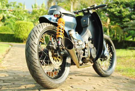 Campursari Honda Lawas dan Gaya Street Cub Semi Modern 