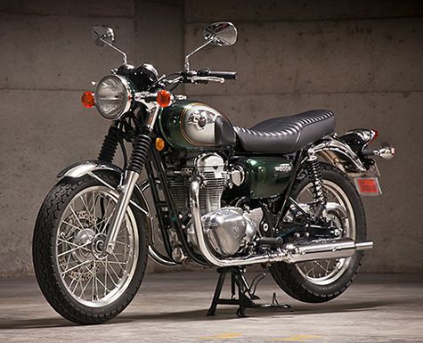 Tiga Rupa Kawasaki W800, Bobber-Tracker-Scrambler  Otosia.com