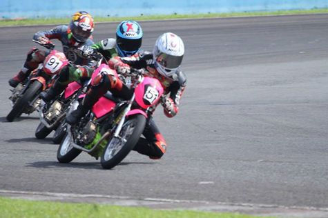 Suzuki Buka Kelas Satria di Indospeed Race 2014  Otosia.com