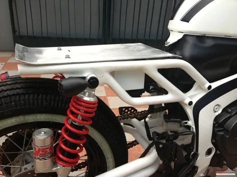 CBR 600 RR Cafe Racer, No Rules!  Otosia.com