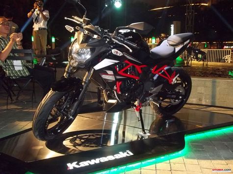 Apa arti kode  SL pada Kawasaki  Naked terbaru Z250SL 