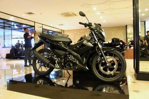 Suzuki Luncurkan Edisi Terbatas Satria FU150 Black 