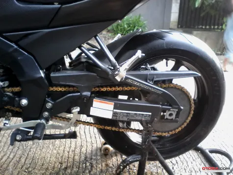 Yamaha Vixion Berkarakter Moge Street Fighter  Otosia.com