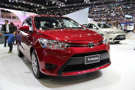 Head to Head Sengit Toyota Vios  VS Honda  City Otosia com