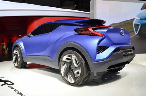 6 Faktor 'Pede' Crossover Toyota C-HR!  Otosia.com