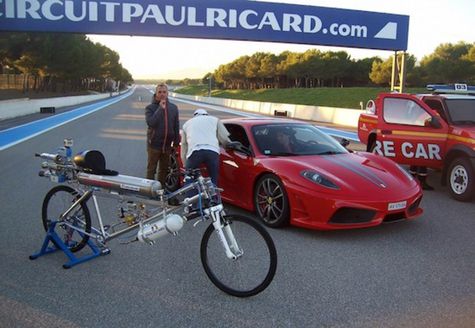  Drag  Race  Sepeda  Ini Kalahkan Telak Ferrari F430 