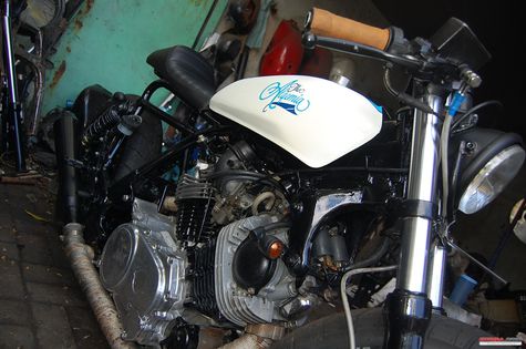 Transformasi Moge Yamaha Virago 750 Jadi Cafe Racer 