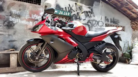 Padukan R15 V1.0 dan Limbah R6 Pada New Vixion  Otosia.com