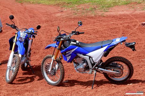  Yamaha  Trail  WR250R  Sebaiknya Pakai Bensin RON 95 Otosia com