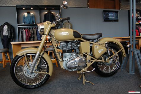 Royal Enfield Yakin Desain Klasiknya Pikat Bikers 