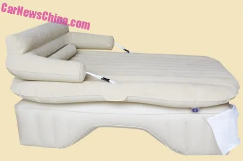 Di Tiongkok, Kasur Khusus 'Indehoi' dalam Mobil dijual 