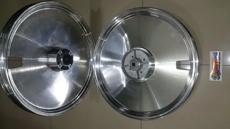 Perkuat Tampilan Retro dengan Velg Monoblock  Otosia.com