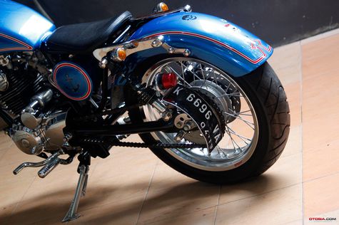 Honda Tiger Bergaya Chopper Biru  Otosia.com