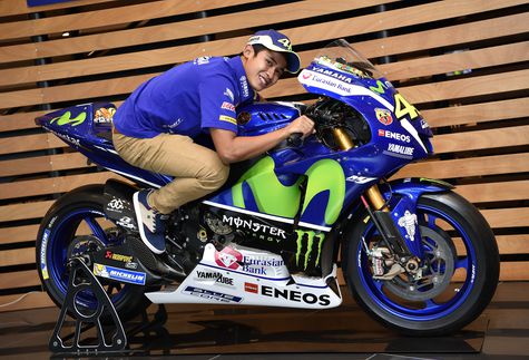 2 Pembalap Indonesia Masuk Markas MotoGP Valentino Rossi 