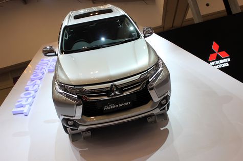 800 Mobil  Mitsubishi Laku  di GIIAS Apa Saja yang  Laris 