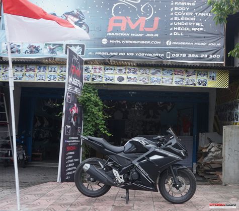 Wajah Garang  Modifikasi  New Honda CB150R  2019 Otosia com