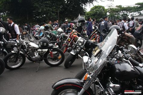 400 Motor  Klasik  Hebohkan Distinguished Gentlemans Ride 